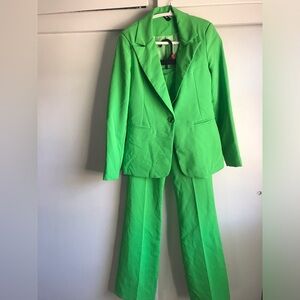 Venti 6 LLC Vibrant Green Women's Suit Set size M